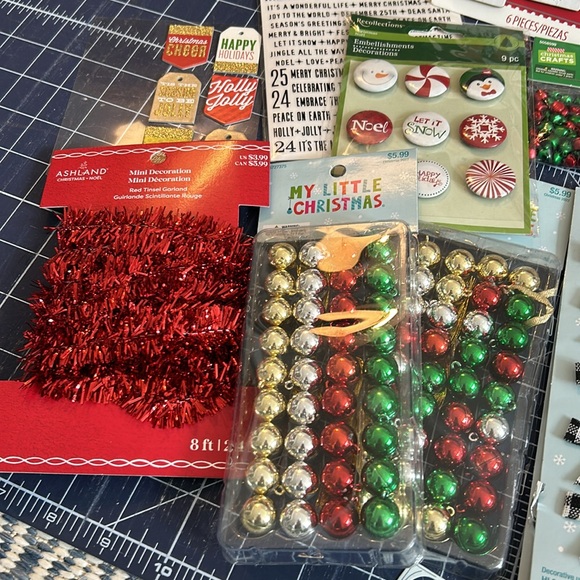 Christmas craft supply bundle - Picture 3 of 10